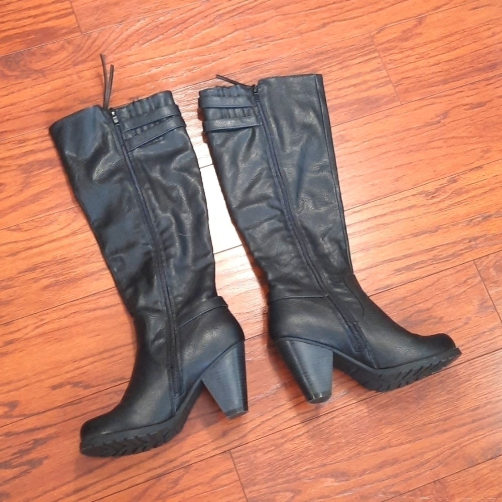 Crown Vintage Round toe Zip up Black Stacked Heel Boots - Picture 2 of 8